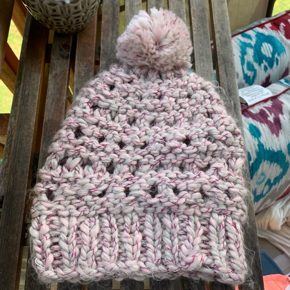 Knit winter hat AEO